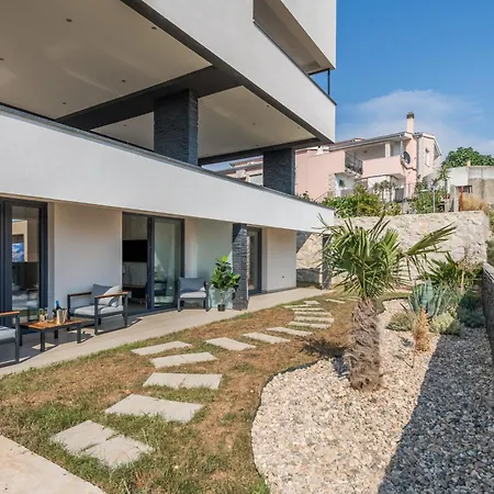 Panorama Coastal Haven Guest house 4*